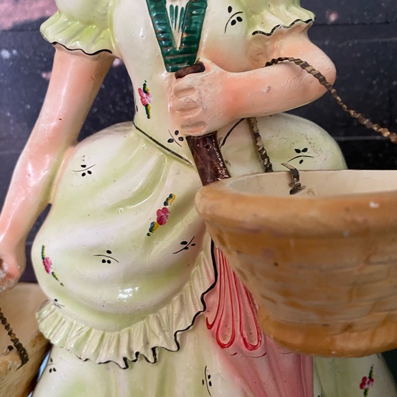 Gorgeous vintage German Plaster Figurine Late 1800’s - Picture 4 of 10